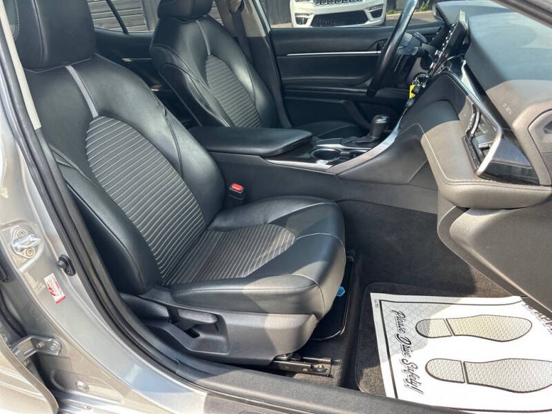 2021 Toyota Camry SE