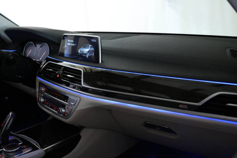 2016 BMW 7 Series 750i xDrive