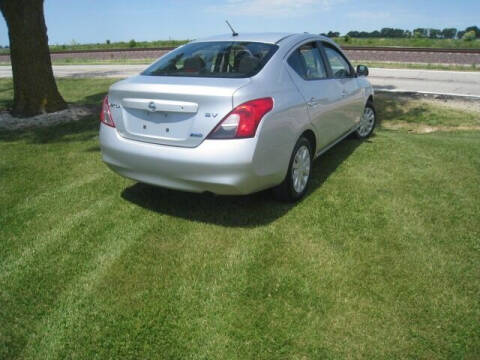 2012 Nissan Versa 1.6 SV