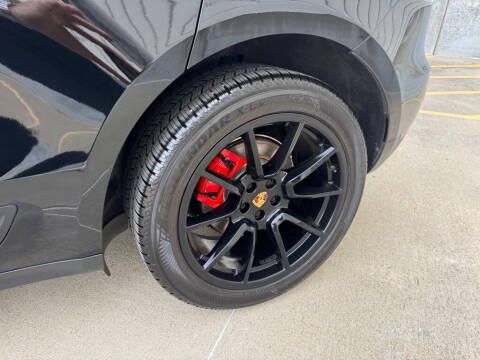 2016 Porsche Macan S