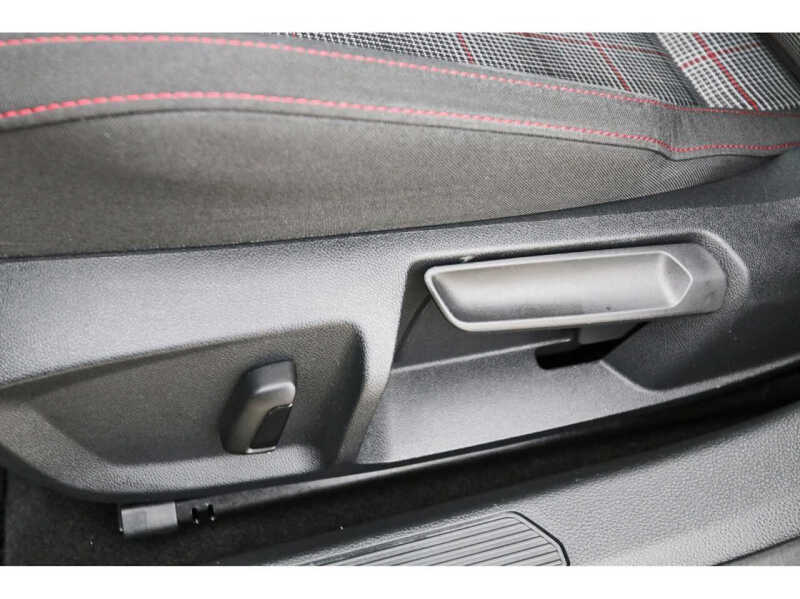 2023 Volkswagen Golf GTI 40th Anniversary Edition