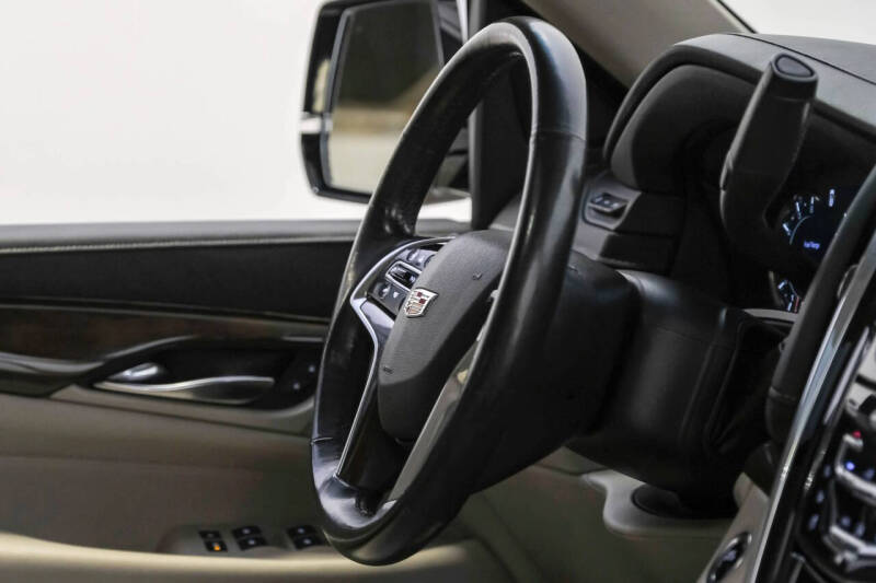 2020 Cadillac Escalade Luxury