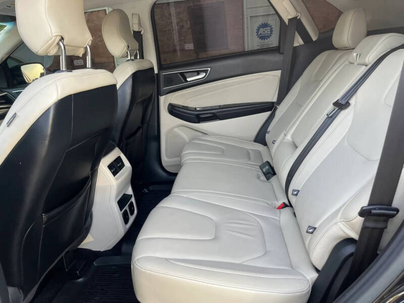 2016 Ford Edge Titanium