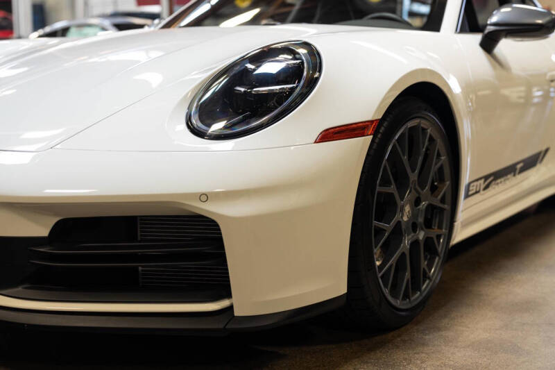 2025 Porsche 911 Carrera T