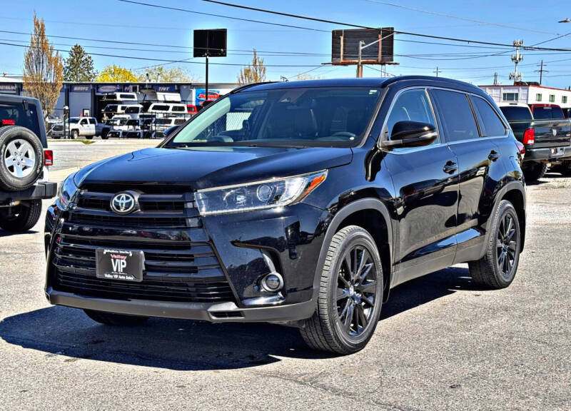 Used 2019 Toyota Highlander SE with VIN 5TDJZRFH2KS610509 for sale in Spokane, WA