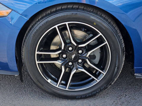 2022 Ford Mustang EcoBoost
