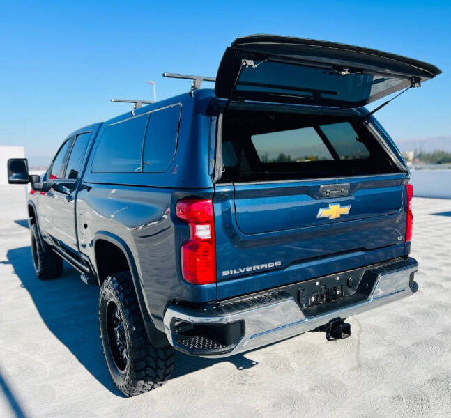 2022 Chevrolet Silverado 2500HD LT photo 12