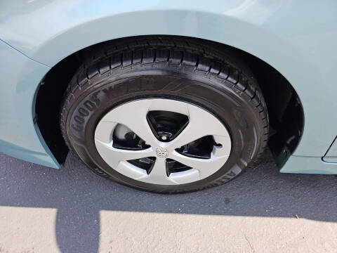 2013 Toyota Prius Two