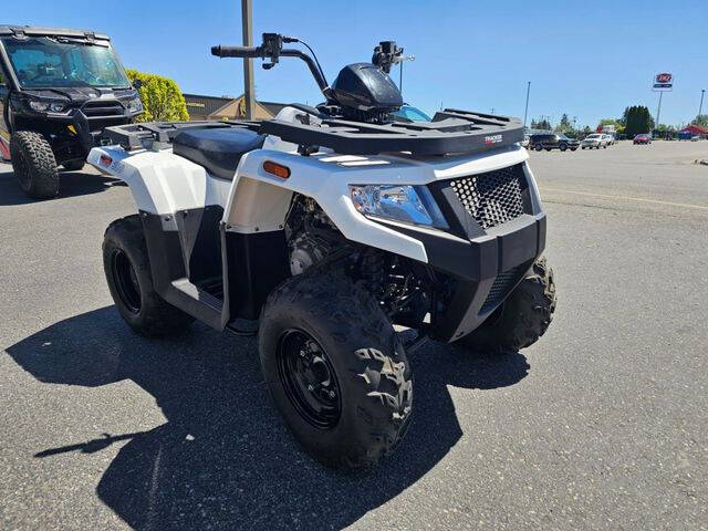 2022 Tracker Off Road