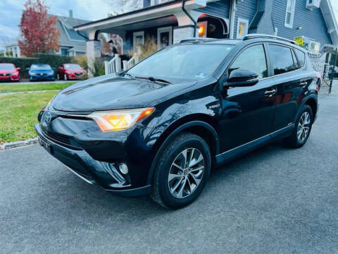 2017 Toyota RAV4 Hybrid XLE