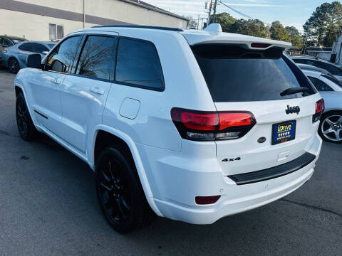 2017 Jeep Grand Cherokee Altitude