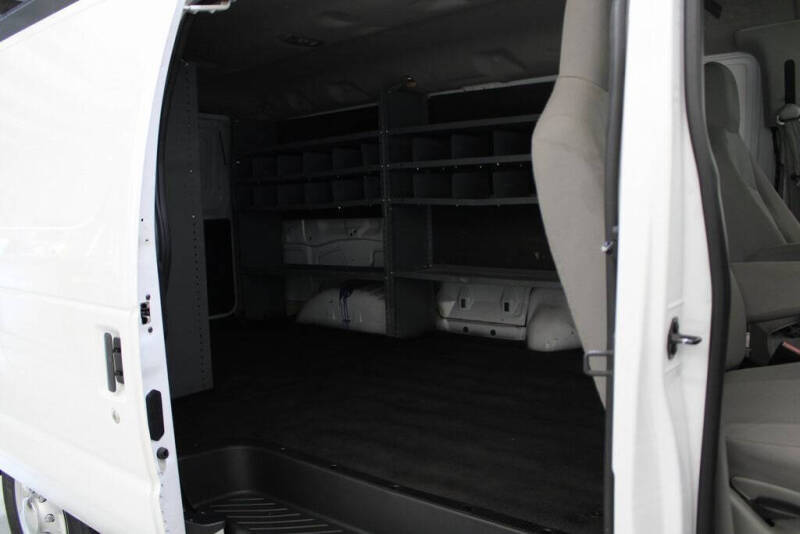 2013 Ford E-Series E-350 SD