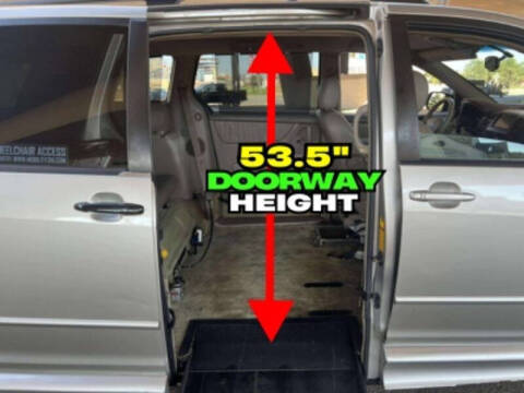 2004 Toyota Sienna