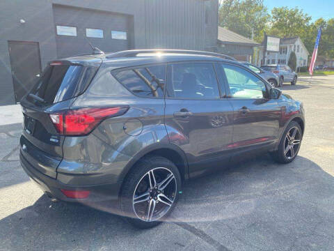 2019 Ford Escape SEL