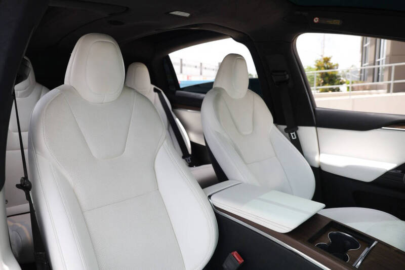 2022 Tesla Model X
