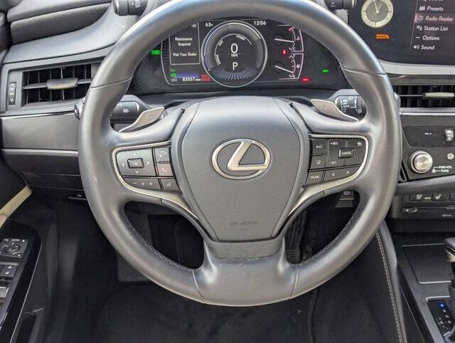 2022 Lexus ES 300h