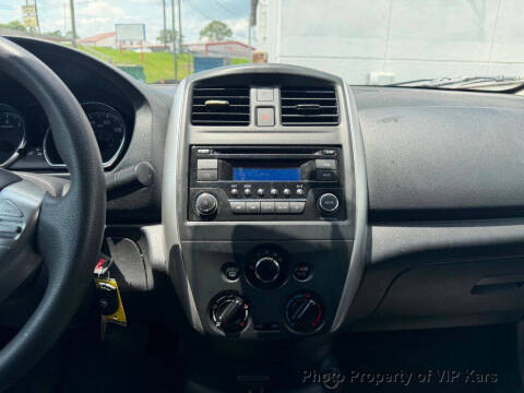 2017 Nissan Versa 1.6 S Plus