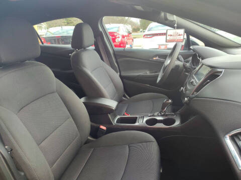 2017 Chevrolet Cruze LT Auto