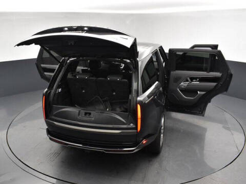 2023 Land Rover Range Rover P400 SE LWB