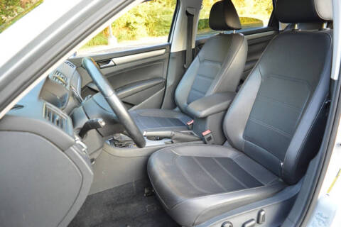 2014 Volkswagen Passat 2.0L TDI SE