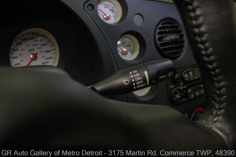 2004 Dodge Viper SRT-10
