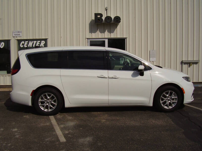 2023 Chrysler Pacifica Touring L