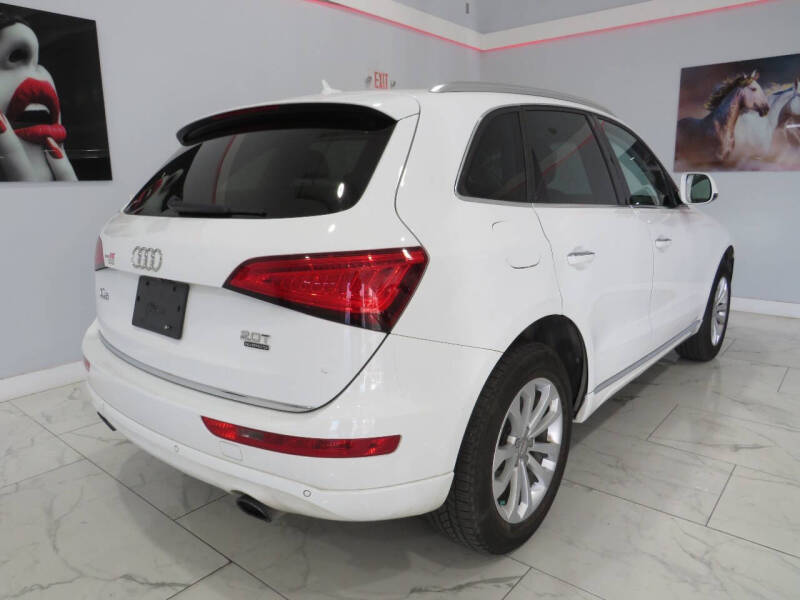 2016 Audi Q5 2.0T quattro Premium Plus