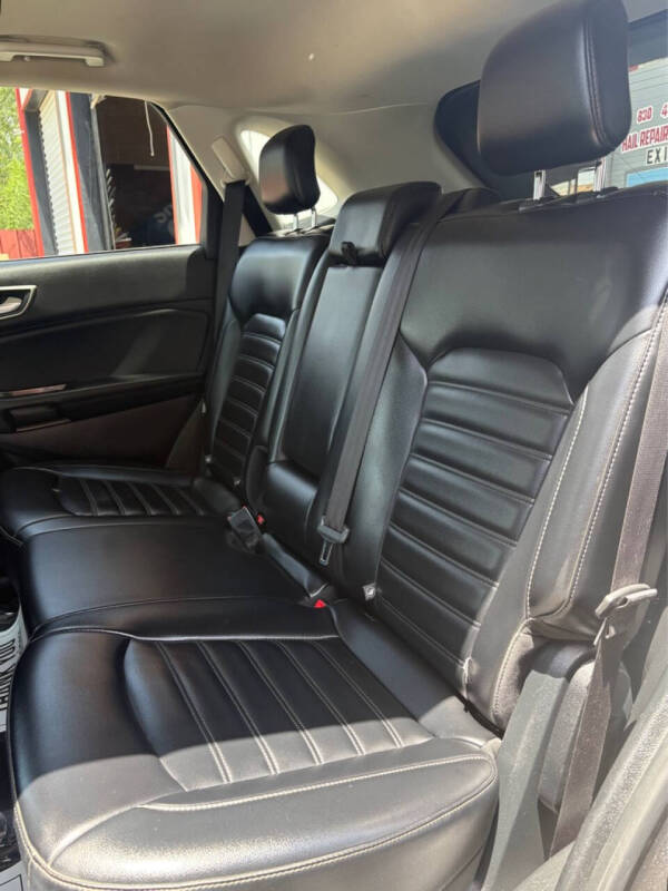 2020 Ford Edge SEL