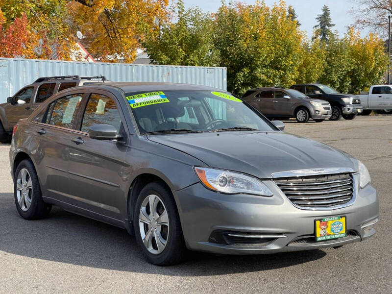 2013 Chrysler 200 LX