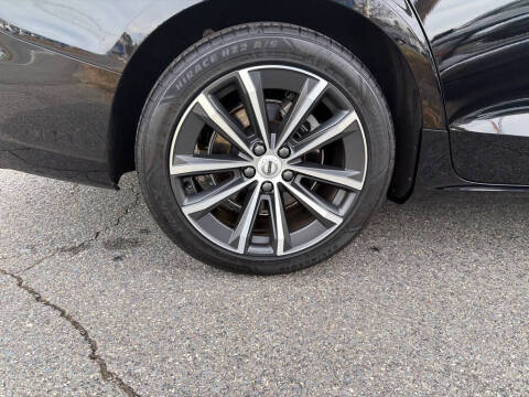 2022 Volvo S60 B5 Momentum