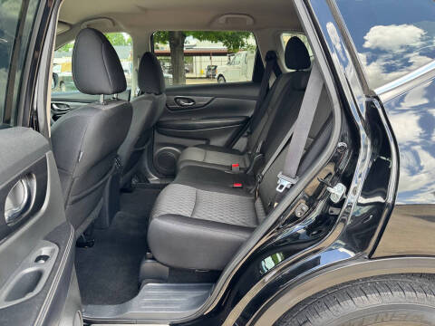 2017 Nissan Rogue SL
