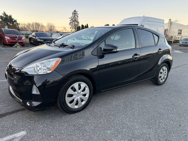 2013 Toyota Prius c Two