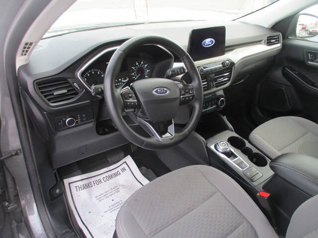 2022 Ford Escape SE