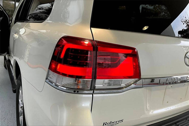 2020 Toyota Land Cruiser