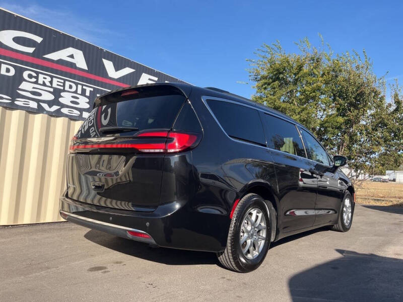 2022 Chrysler Pacifica Touring