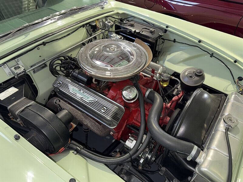 1957 Ford Thunderbird 9