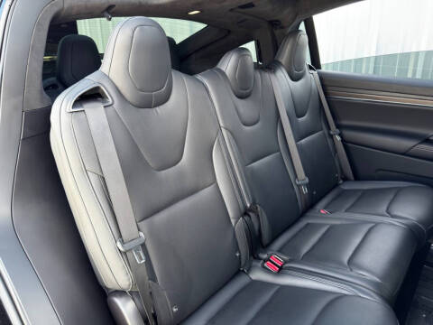 2023 Tesla Model X Standard Range