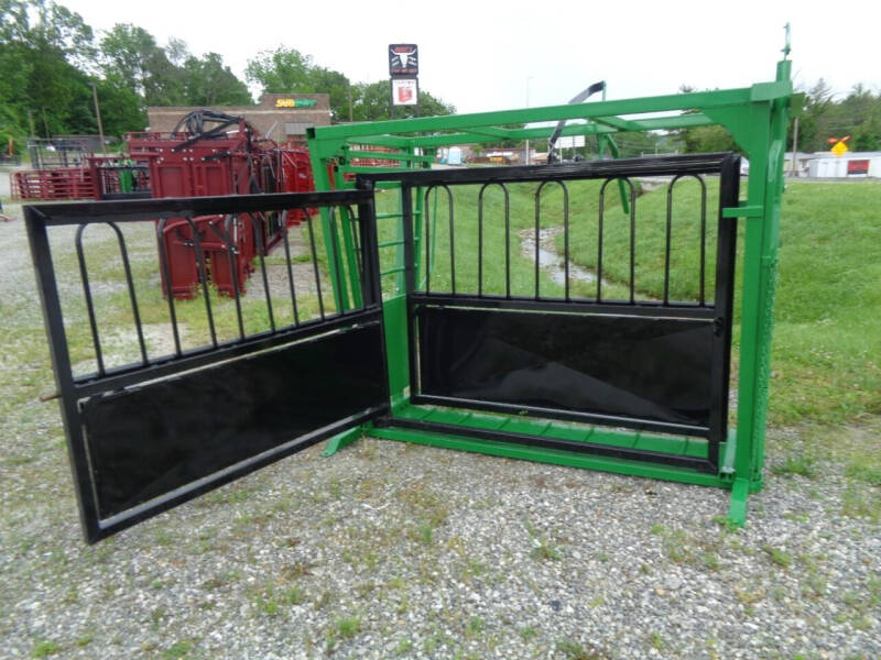 2025 Ponderosa Squeeze Chute Manual