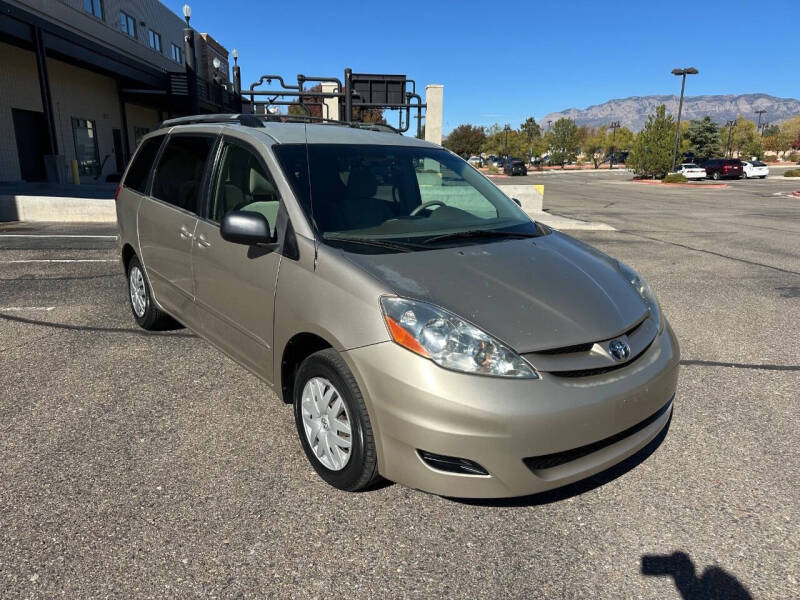 2009 Toyota Sienna LE 8-Passenger