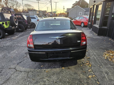 2005 Chrysler 300 Touring