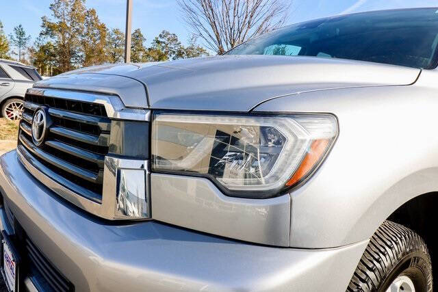 2018 Toyota Sequoia SR5