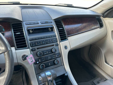 2010 Ford Taurus SEL