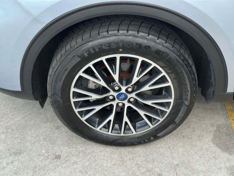 2022 Ford Escape Plug-In Hybrid SE