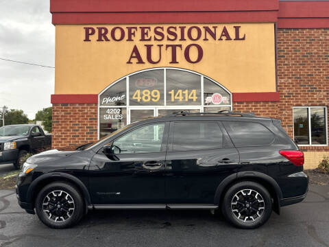 2020 Nissan Pathfinder SV