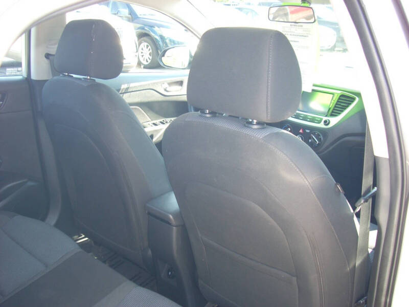 2022 Hyundai Accent SE