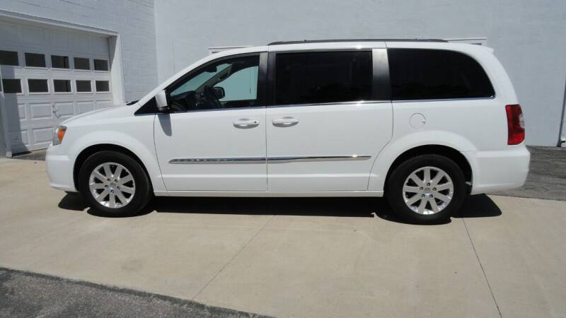 2015 Chrysler Town and Country for sale at WRIGHT'S in Hillsboro KS