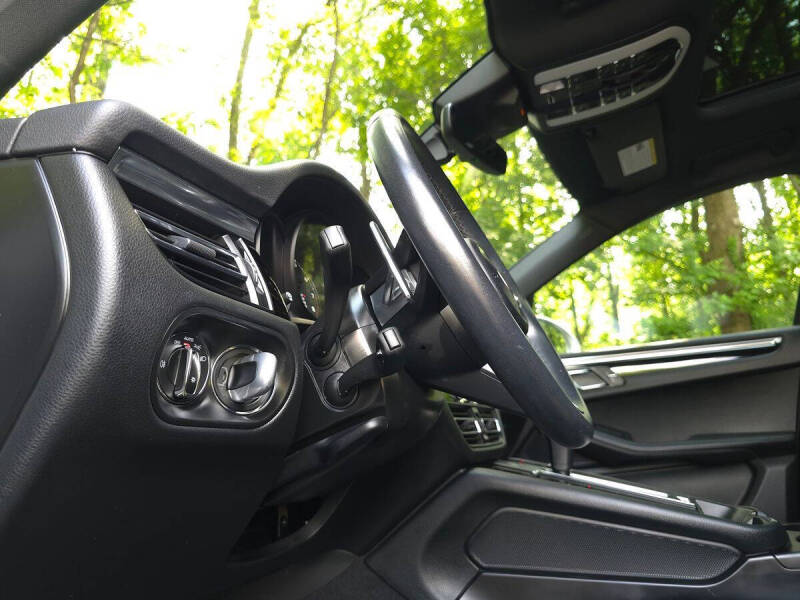 2023 Porsche Macan