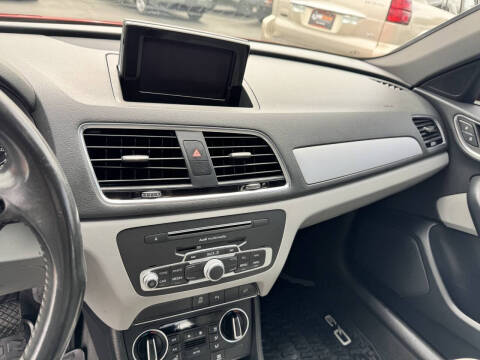 2017 Audi Q3 2.0T Premium