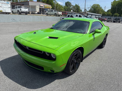 2017 Dodge Challenger SXT