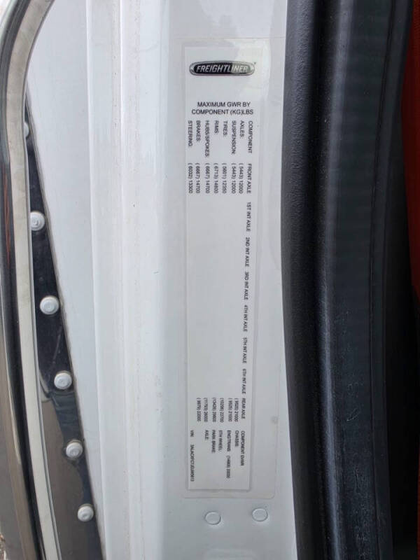 2018 Freightliner M2 106
